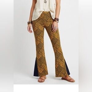 FREE PEOPLE Mustard Yellow geometric patterned BELL Bottom Pants. Size 0
